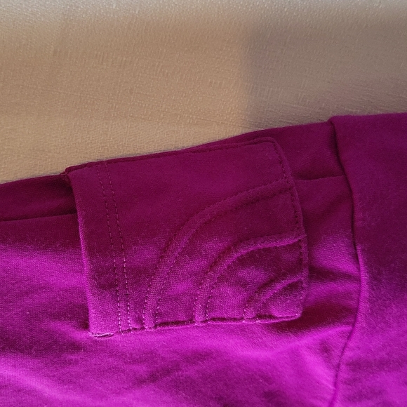 The North Face fuschia scoop neck Short sleeved tee womens small - Picture 3 of 9